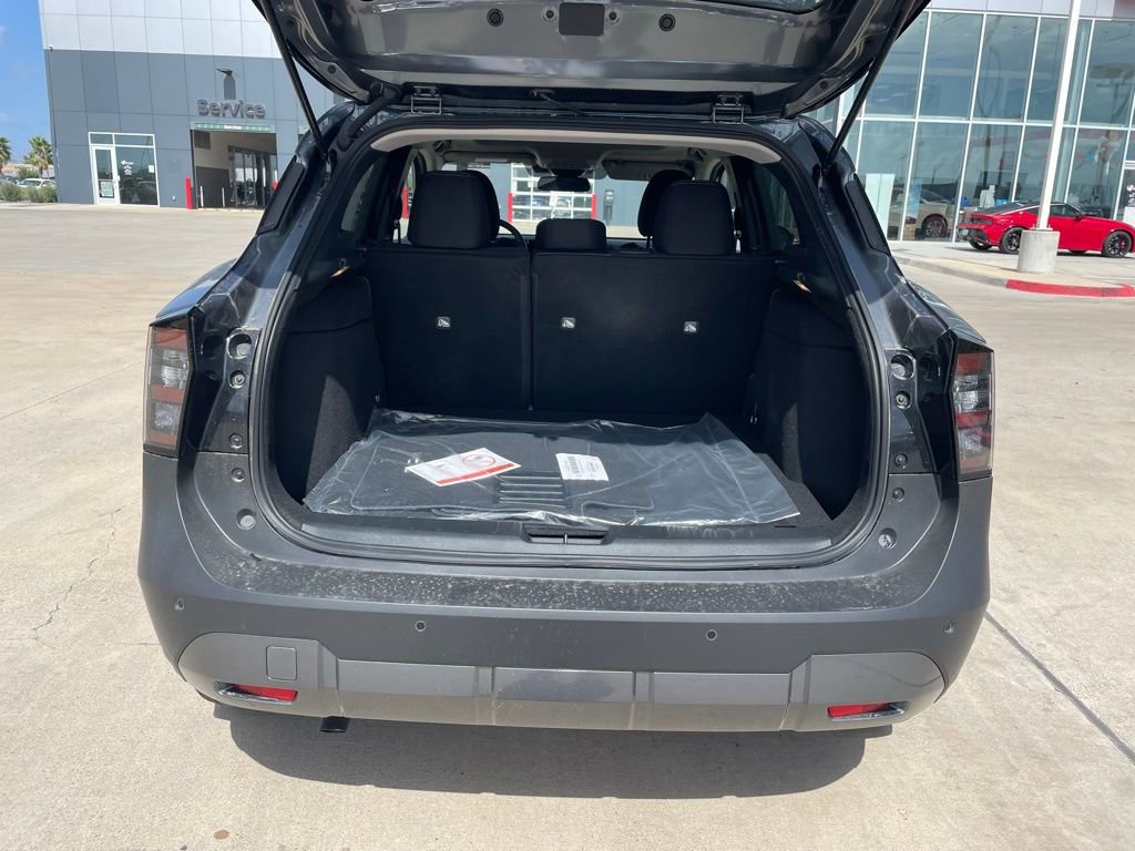 New 2025 Nissan Kicks SV w/ SV Premium Package AWD/4WD image 7
