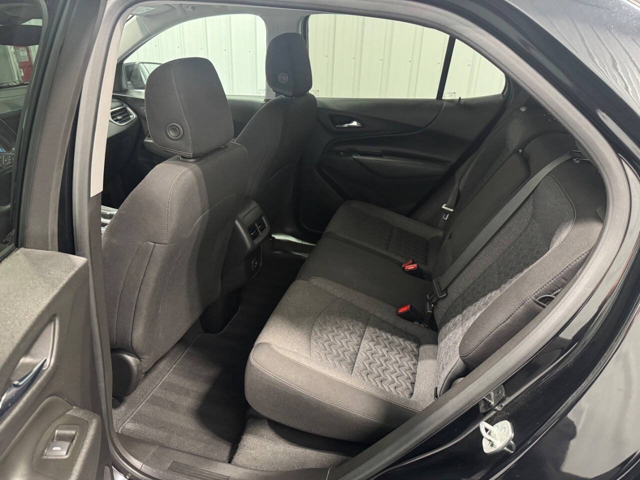 Used 2022 Chevrolet Equinox LT AWD/4WD image 18