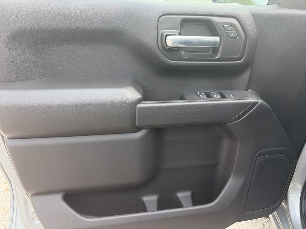 Used 2025 Chevrolet Silverado 1500 W/T AWD/4WD image 17