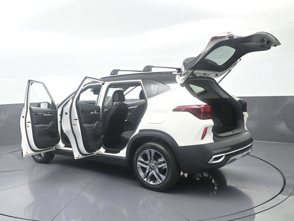 Used 2023 Kia Seltos S FWD image 70