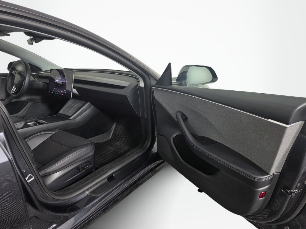 Used 2025 Tesla Model 3 Long Range RWD image 32