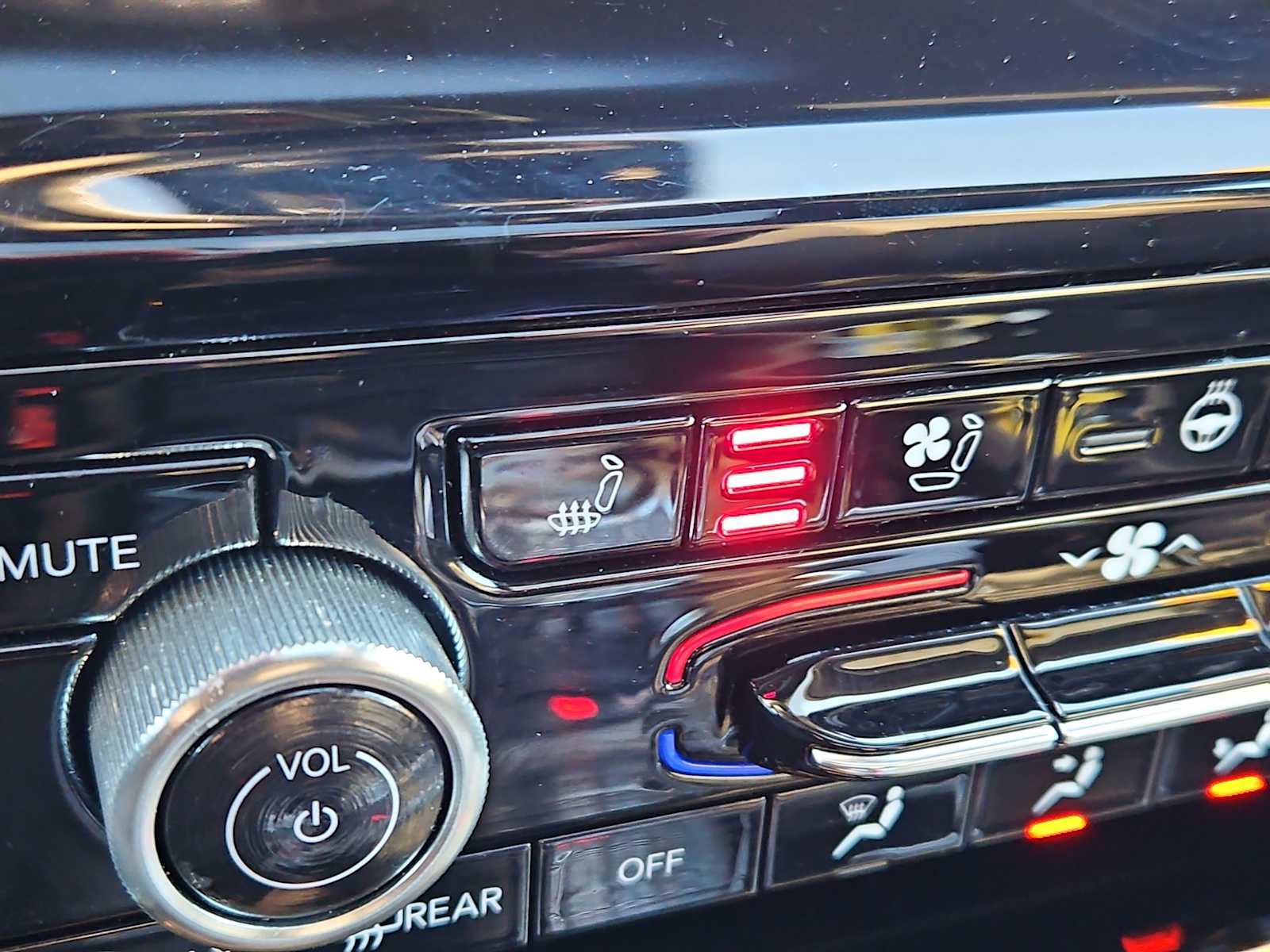 Used 2023 Jeep Grand Cherokee Overland image 22