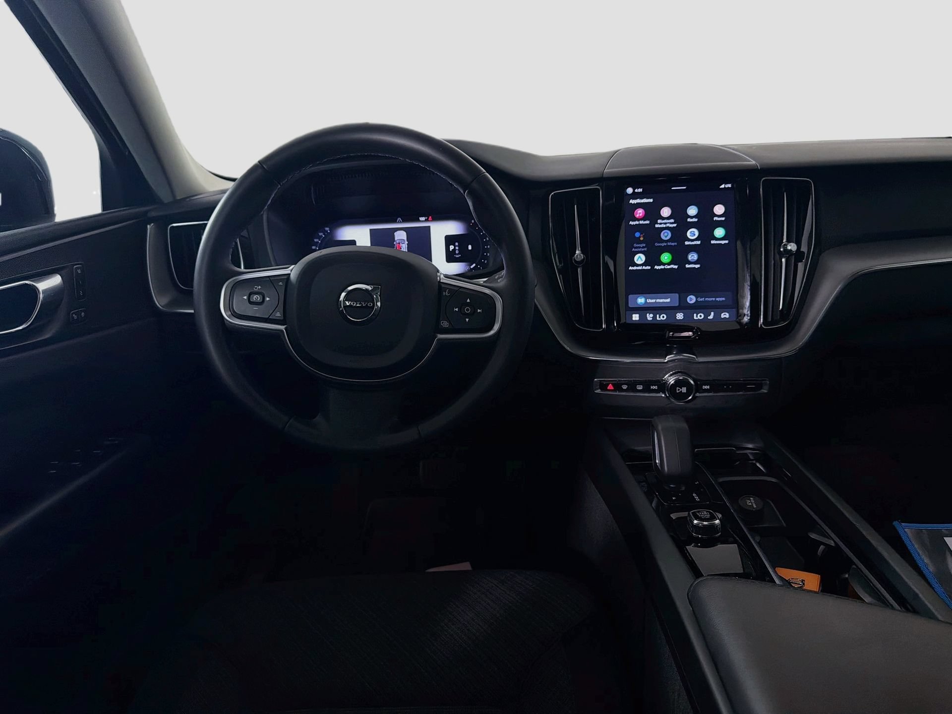 Certified 2023 Volvo XC60 B5 Core w/ Protection Package Premier FWD image 23