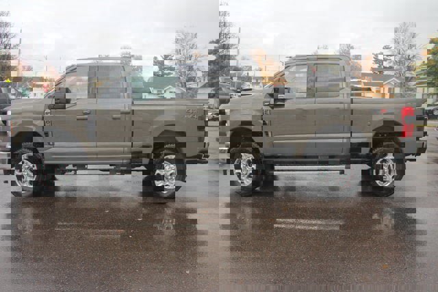 New 2026 Ford F250 XLT image 5