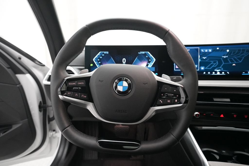 Used 2025 BMW 330i xDrive Sedan AWD/4WD image 4