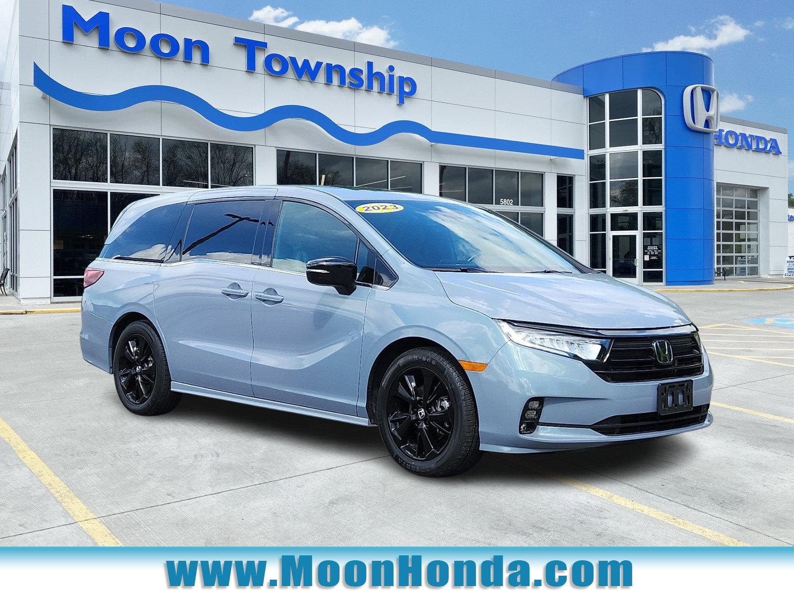 Used 2023 Honda Odyssey Sport image 1