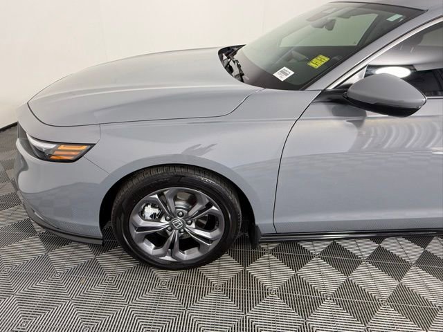 Used 2025 Honda Accord EX-L image 11