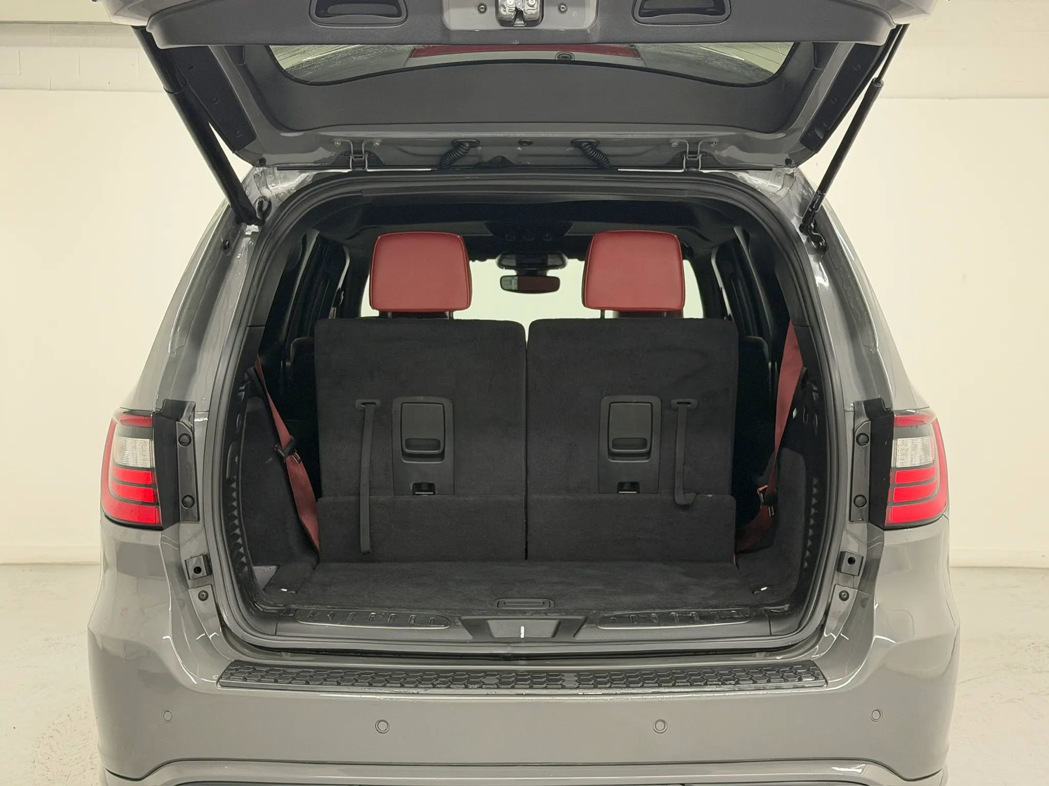 Used 2022 Dodge Durango SRT w/ Premium Interior Group AWD/4WD image 35