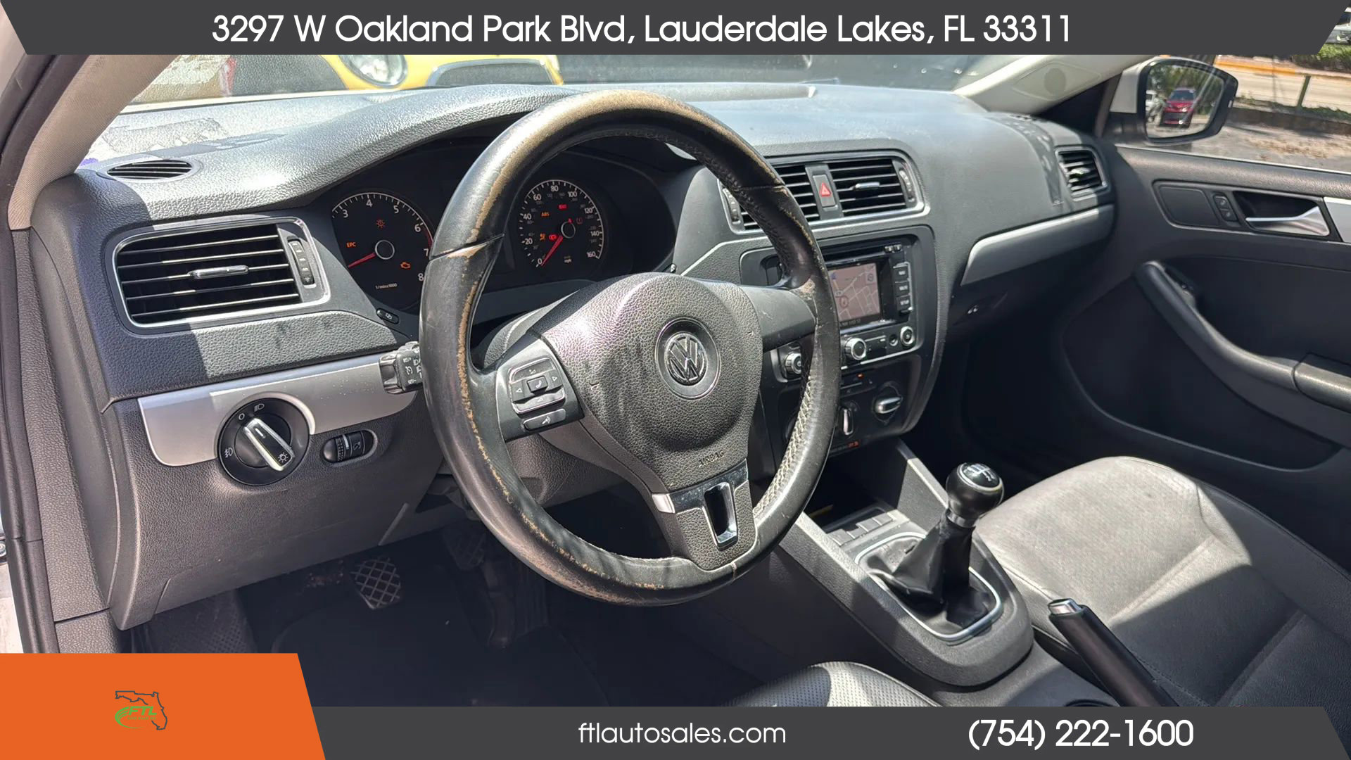 Used 2011 Volkswagen Jetta SEL image 23