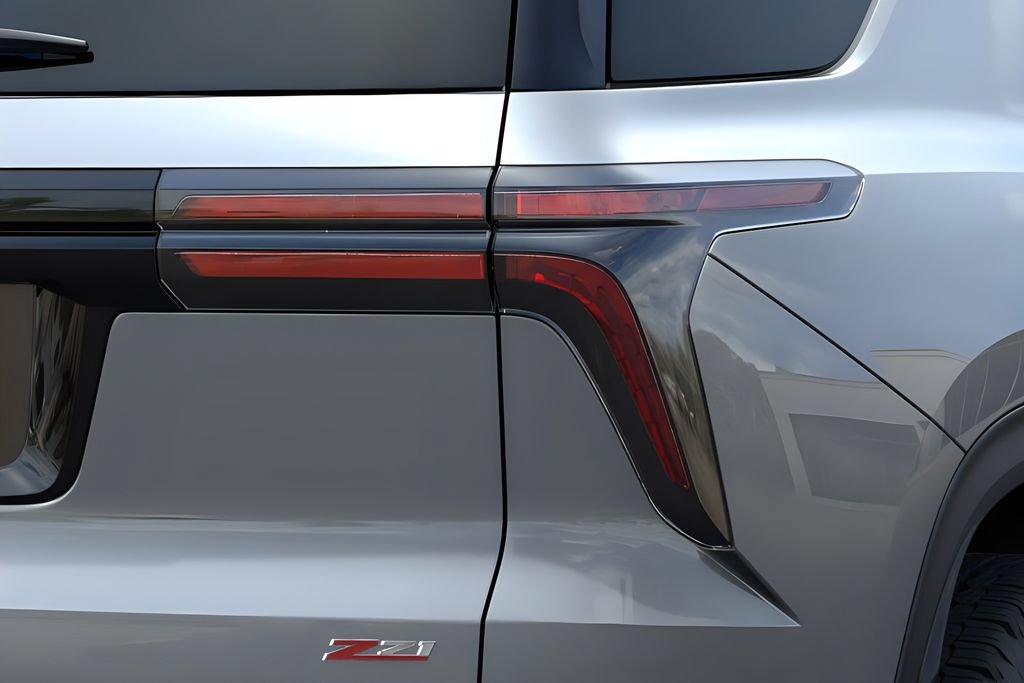 New 2027 Chevrolet Traverse Z71 w/ Enhanced Driving Package AWD/4WD image 13