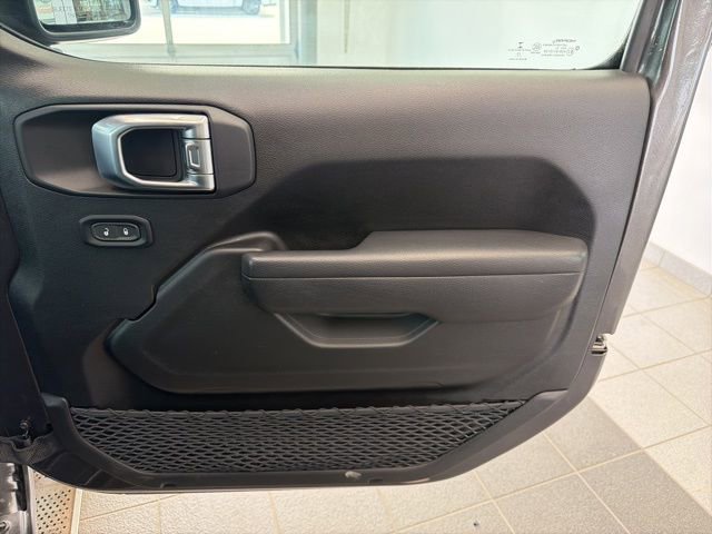 Used 2023 Jeep Wrangler Sport S AWD/4WD image 12