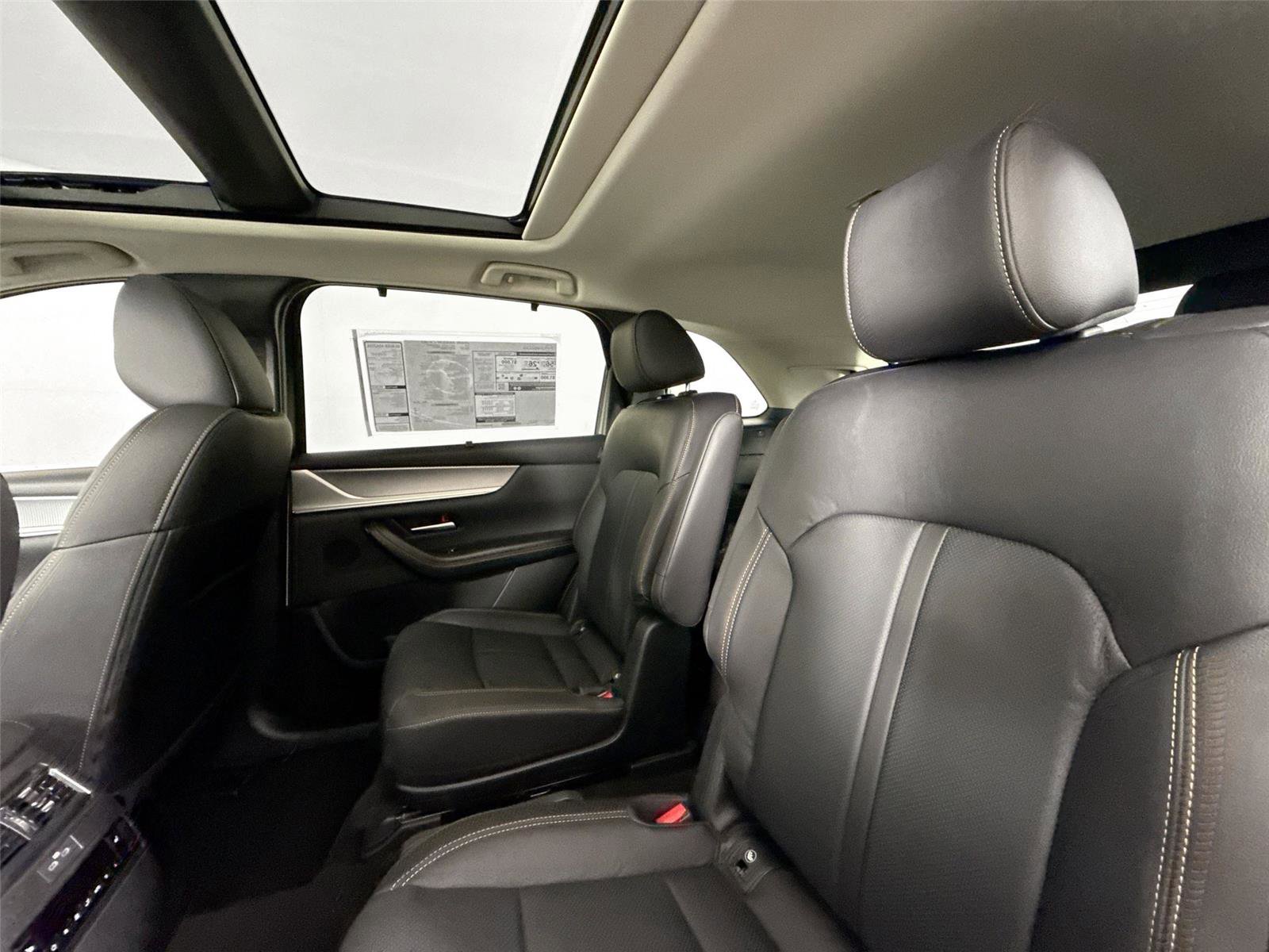 New 2026 MAZDA CX-90 Plug-In Hybrid w/Premium Sport image 33