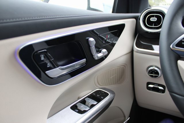 New 2024 Mercedes-Benz GLC 300 4MATIC image 23