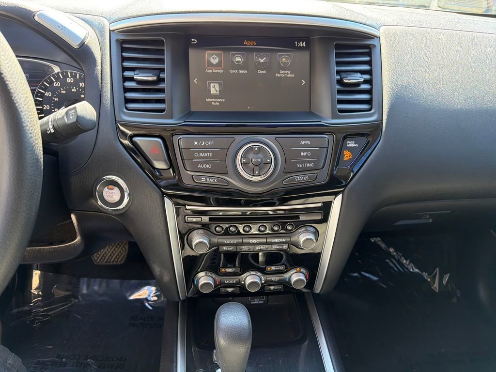 Used 2020 Nissan Pathfinder S image 23