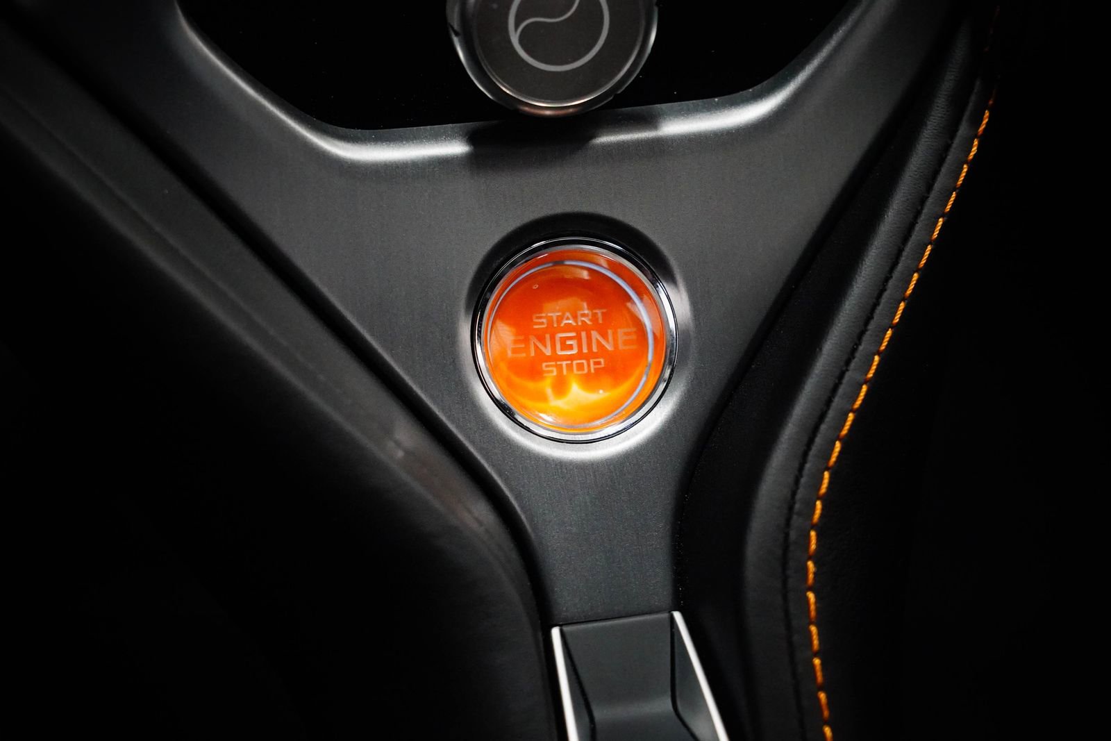 Used 2025 McLaren 750S Spider image 33