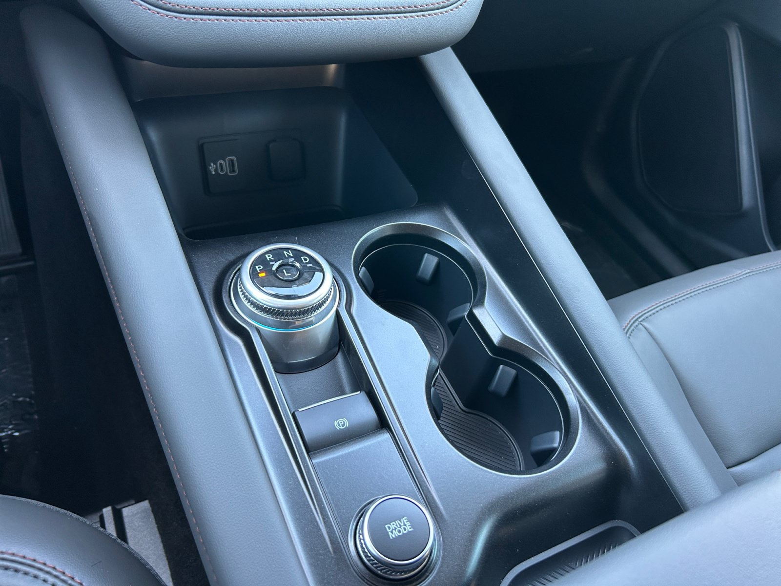 New 2026 Ford Explorer Active w/ Active Comfort Package RWD image 15