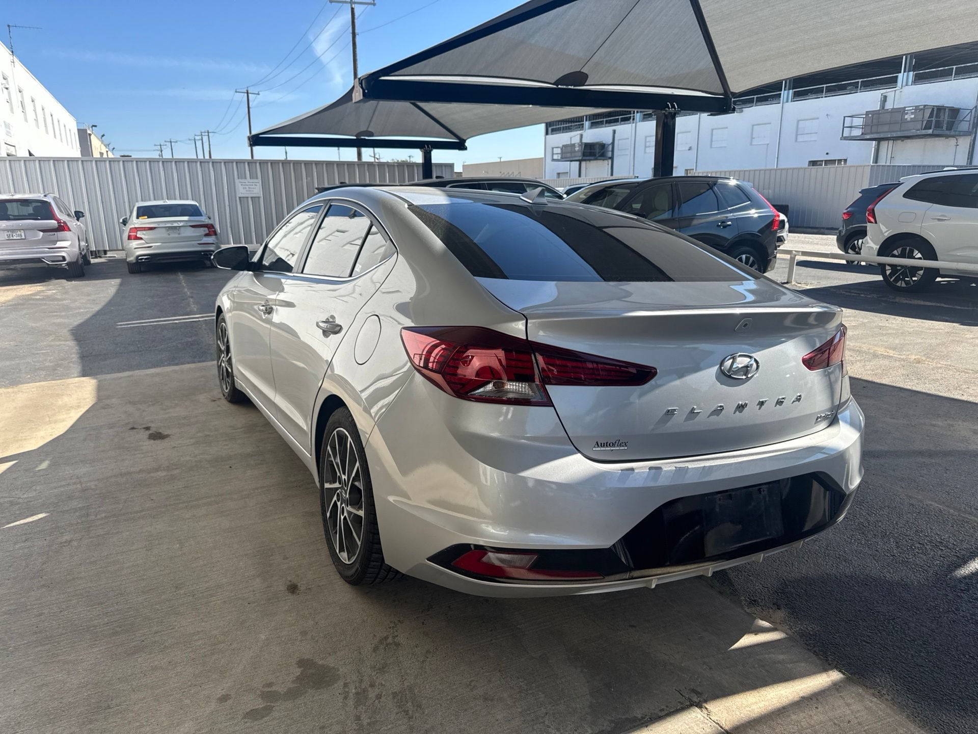 Used 2020 Hyundai Elantra Limited w/ Ultimate Package 03 FWD image 7