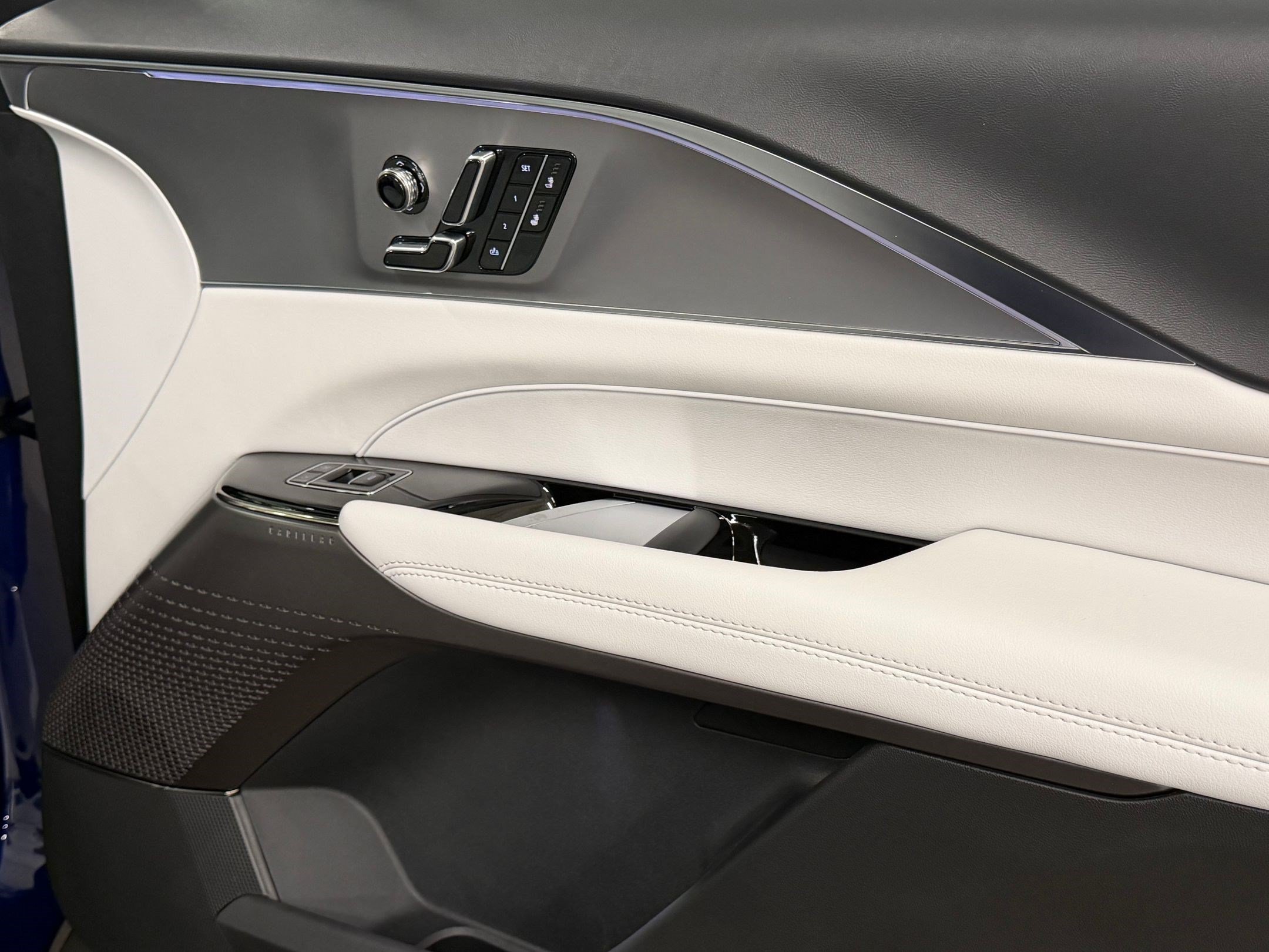 New 2027 Cadillac Lyriq Sport AWD/4WD image 47