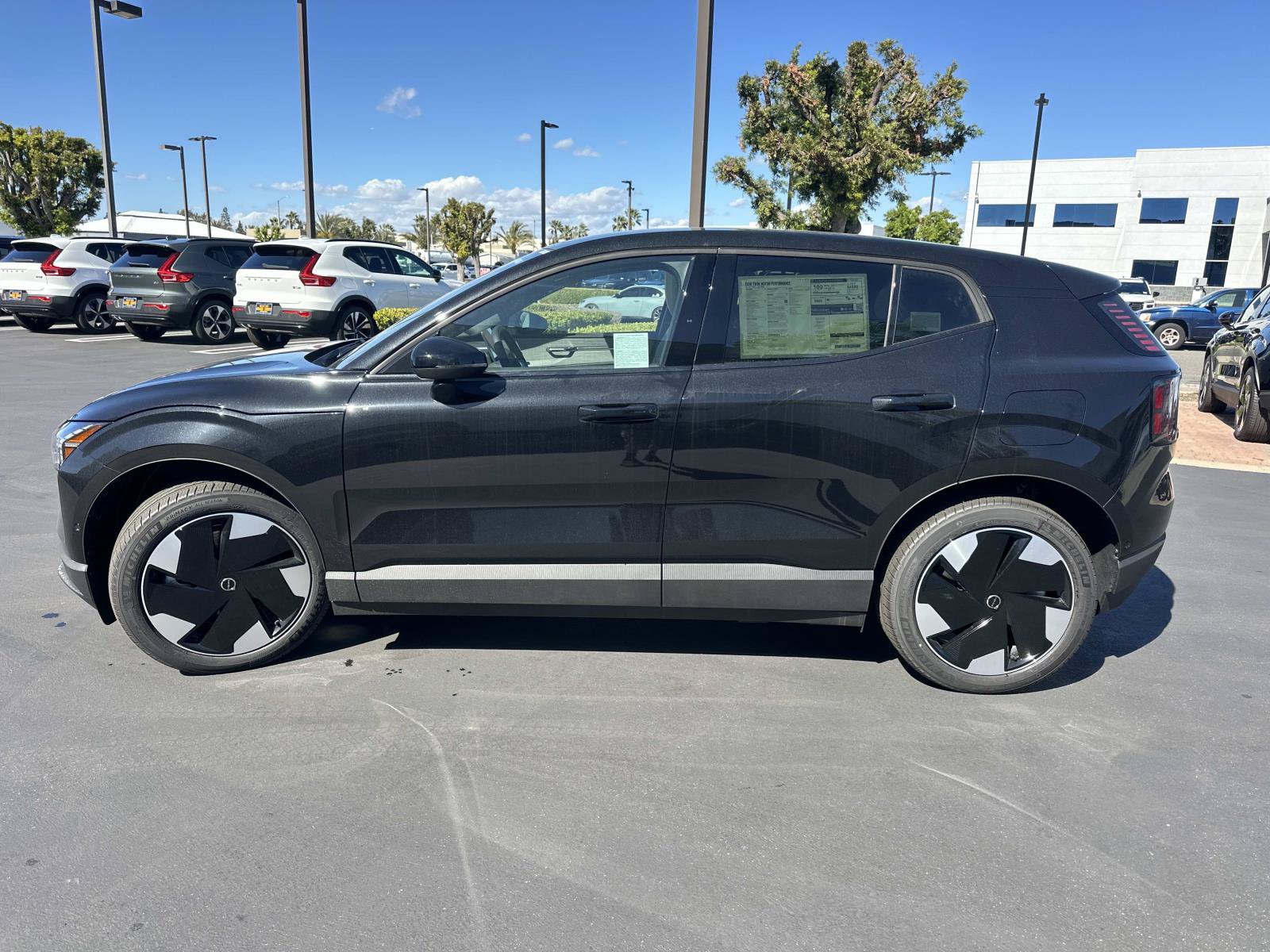 New 2026 Volvo EX30 Ultra w/ Climate Package AWD/4WD image 4