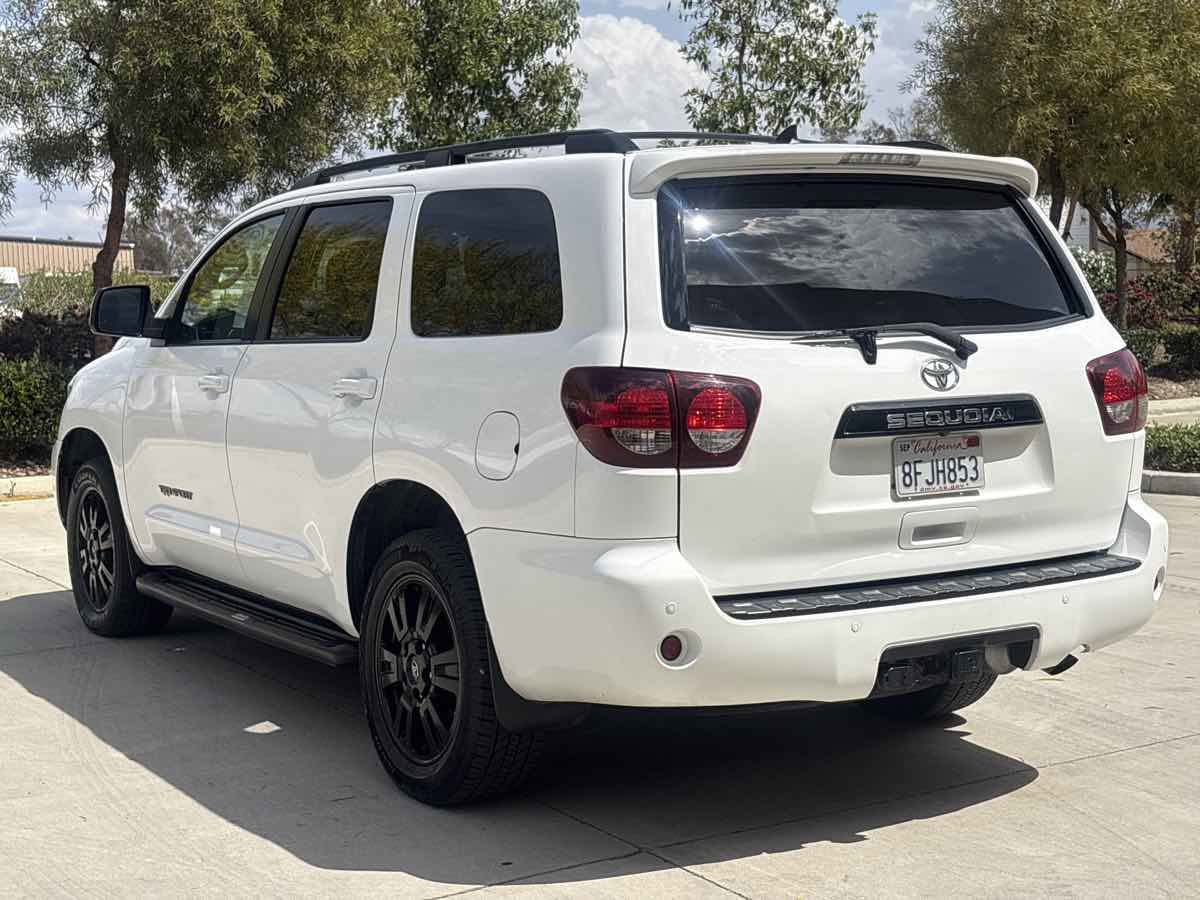 Used 2018 Toyota Sequoia TRD Sport image 5