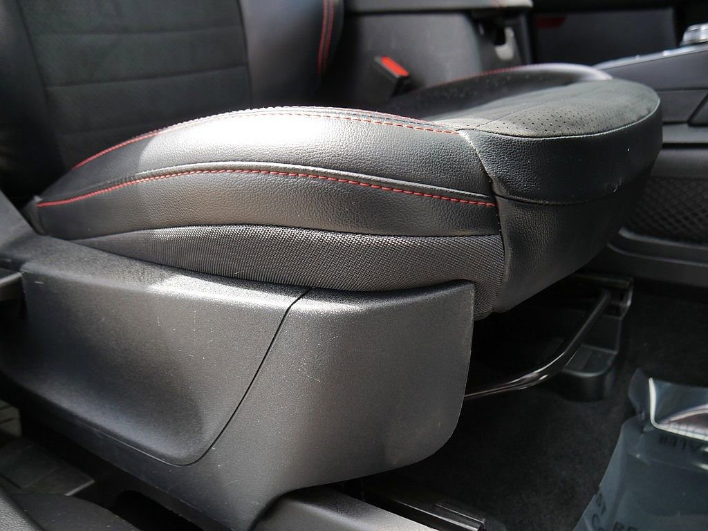 Used 2021 Ford Escape SEL w/ SEL Stealth AWD Package image 59