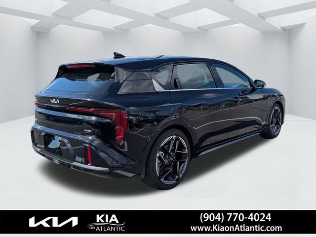 New 2026 Kia K4 GT-Line w/ GT-Line Premium Package FWD image 3