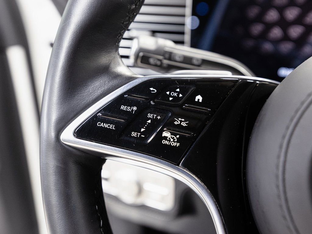 Used 2024 Mercedes-Benz Maybach GLS 600 4MATIC image 11