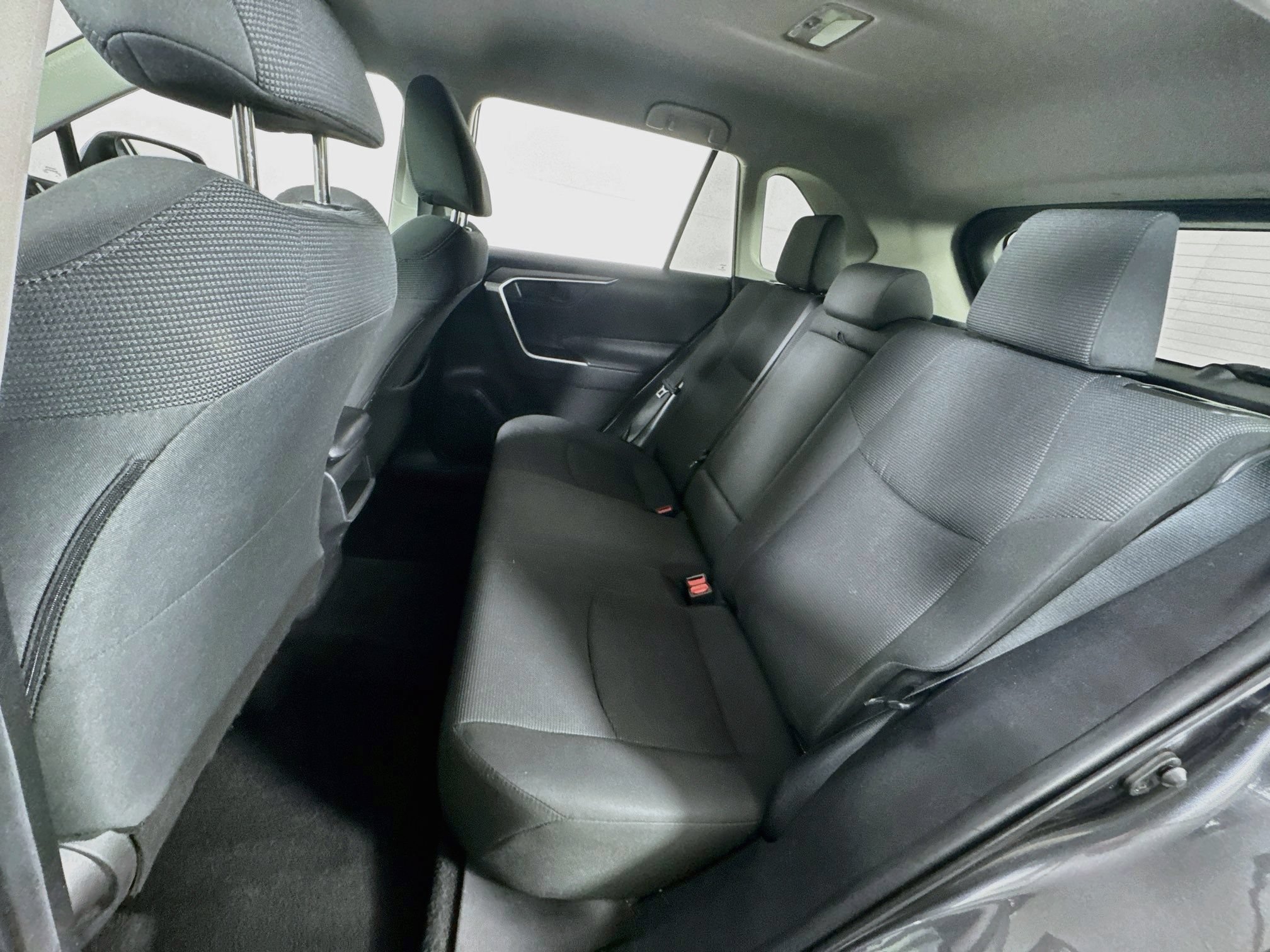 Certified 2021 Toyota RAV4 LE AWD/4WD image 16