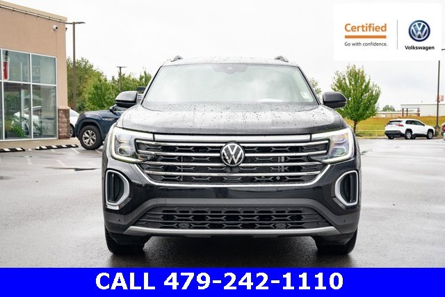 Certified 2024 Volkswagen Atlas SE w/ Black Wheel Package image 9