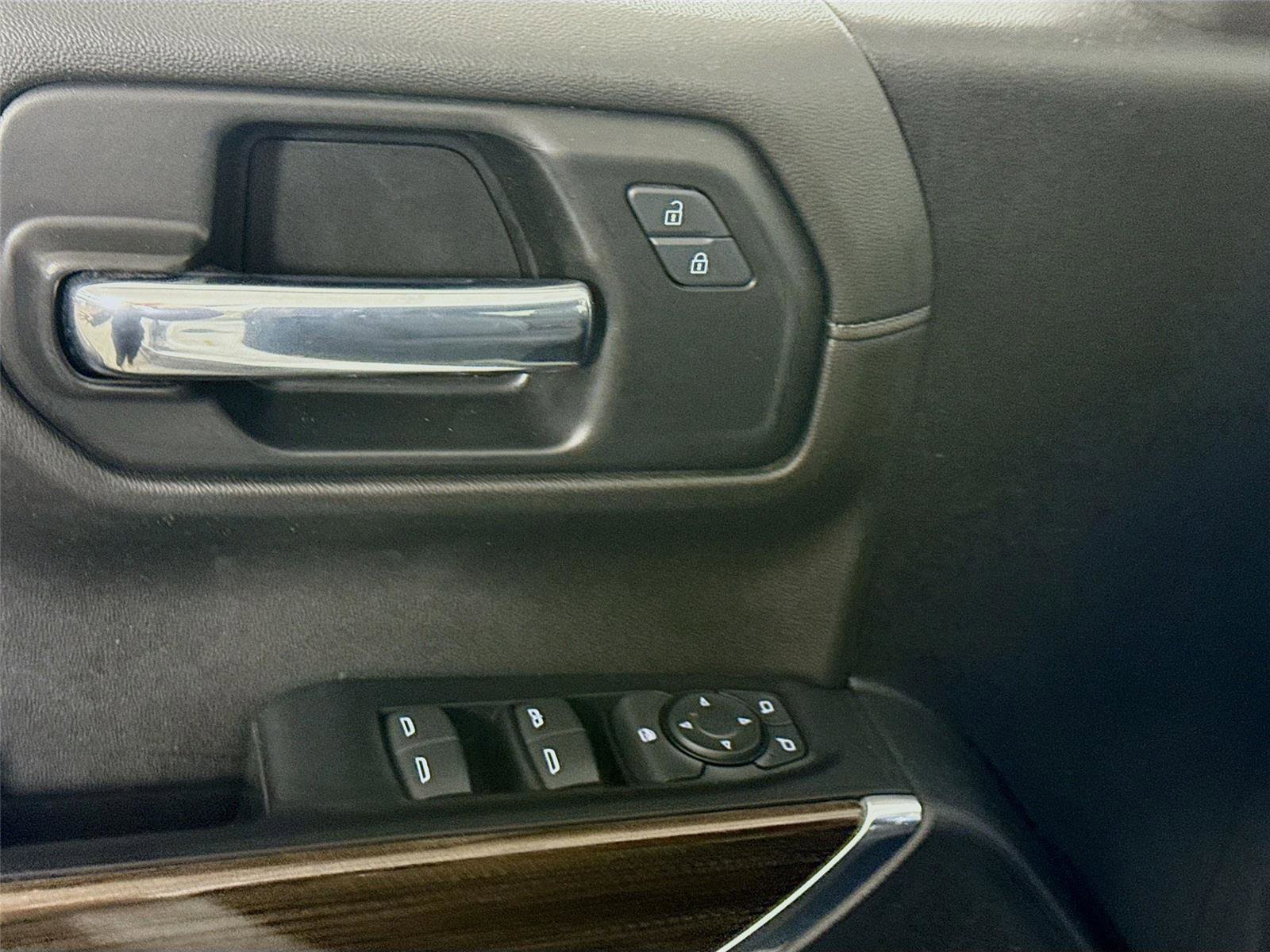 Used 2022 Chevrolet Silverado 1500 RST w/ Redline Edition image 12