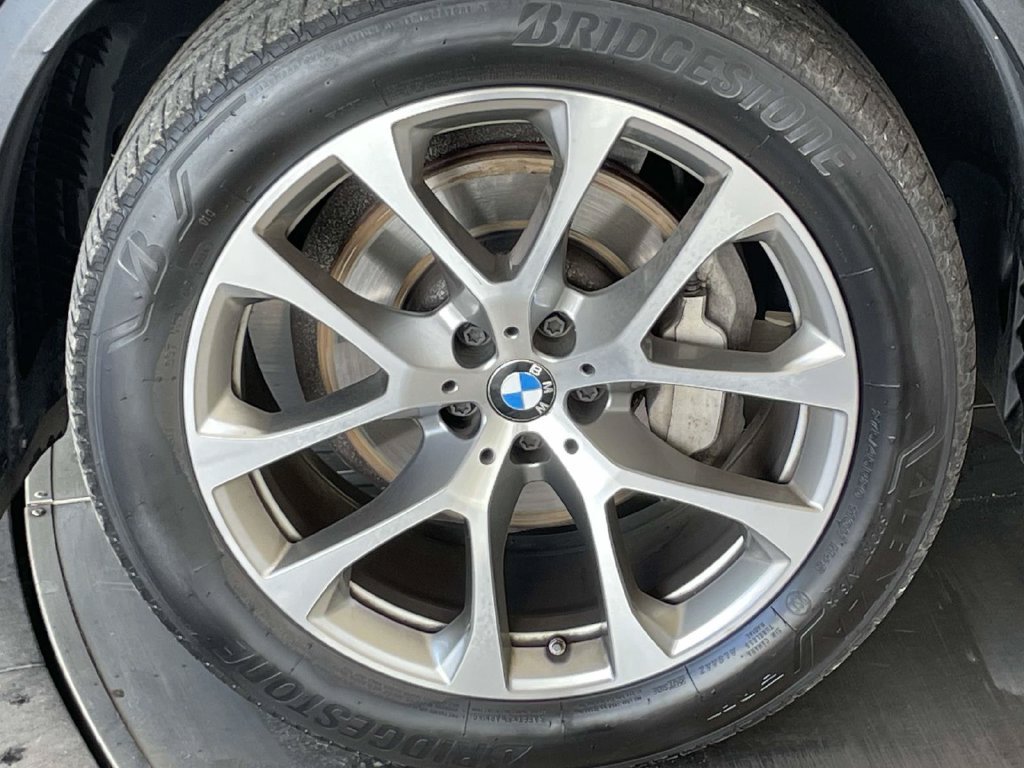 Used 2020 BMW X5 xDrive40i w/ Convenience Package AWD/4WD image 14