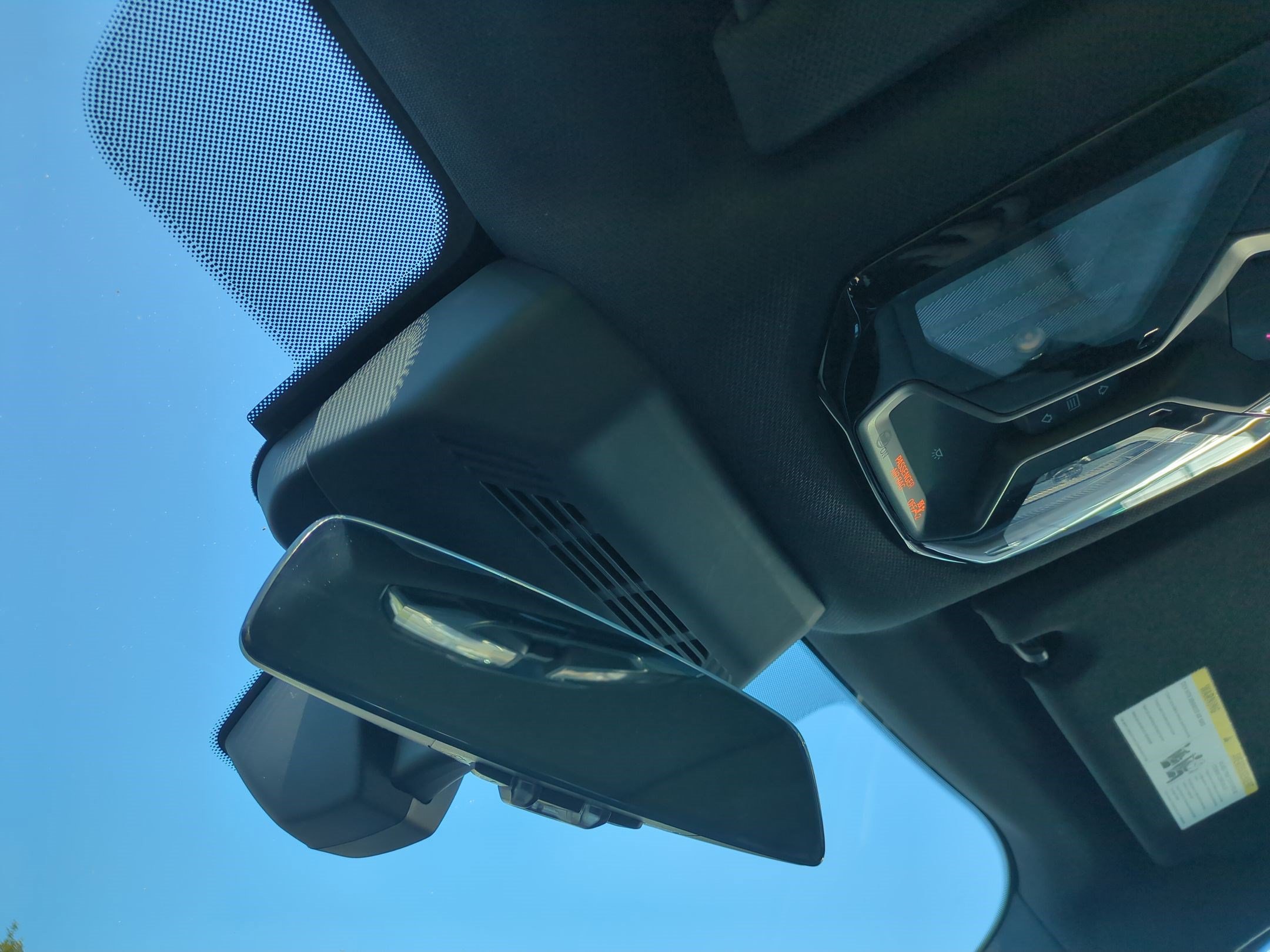 Certified 2025 BMW 740i RWD image 27