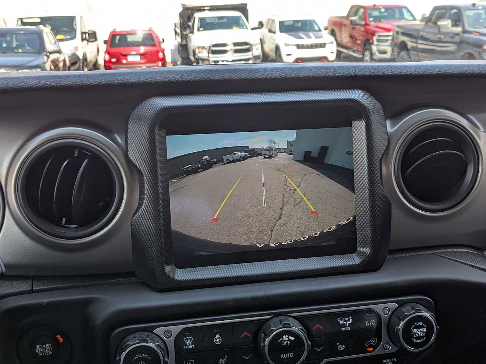 Certified 2023 Jeep Wrangler Unlimited w/ Sun & Screen Package AWD/4WD image 21