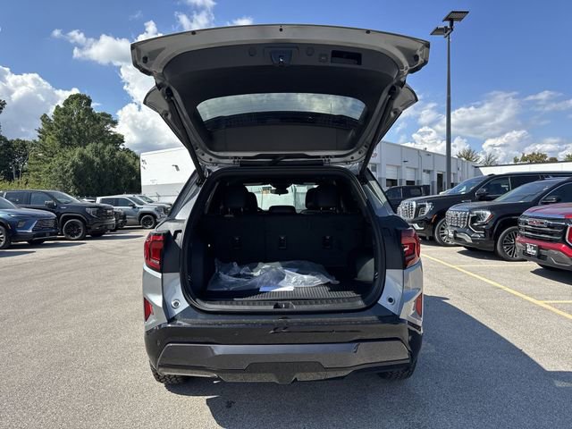 New 2026 GMC Terrain AT4 w/ LPO, Floor Liner Package image 24