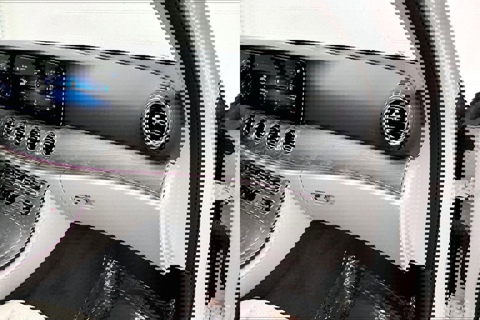 Certified 2023 Mercedes-Benz E 450 4MATIC Sedan image 19