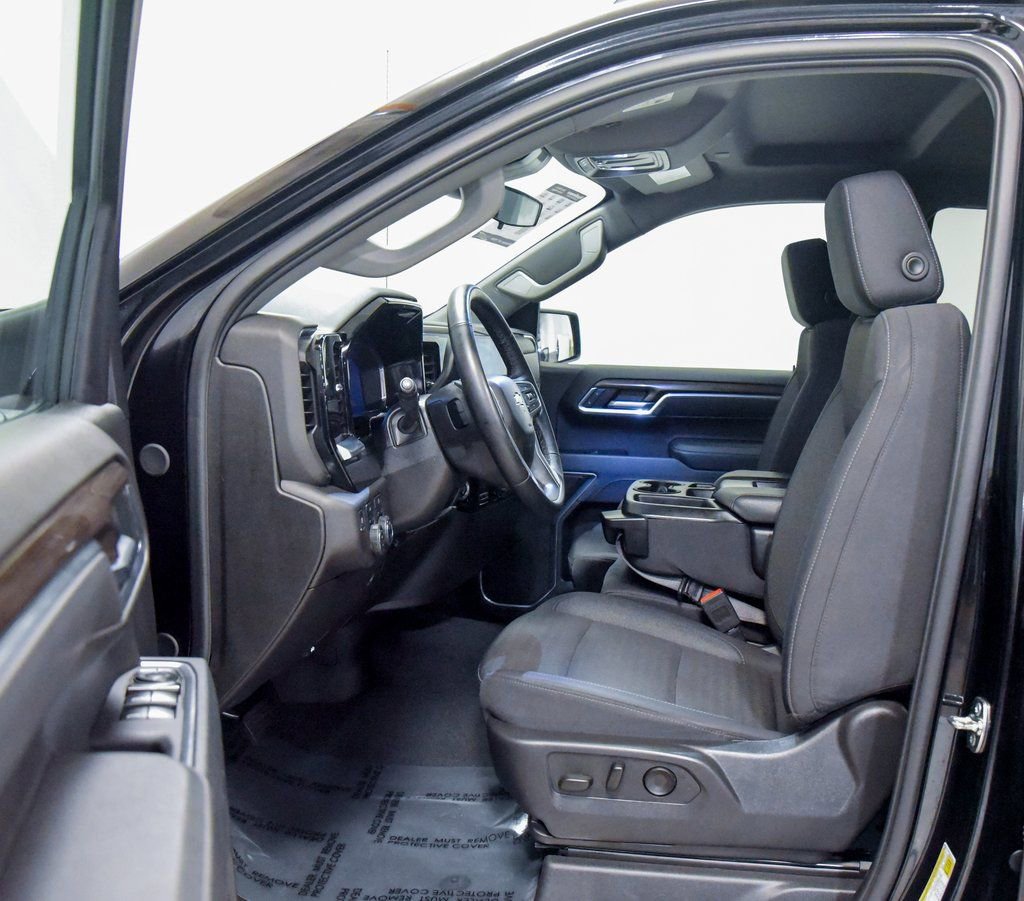 Used 2025 Chevrolet Silverado 1500 LT w/ Work Truck Package image 2