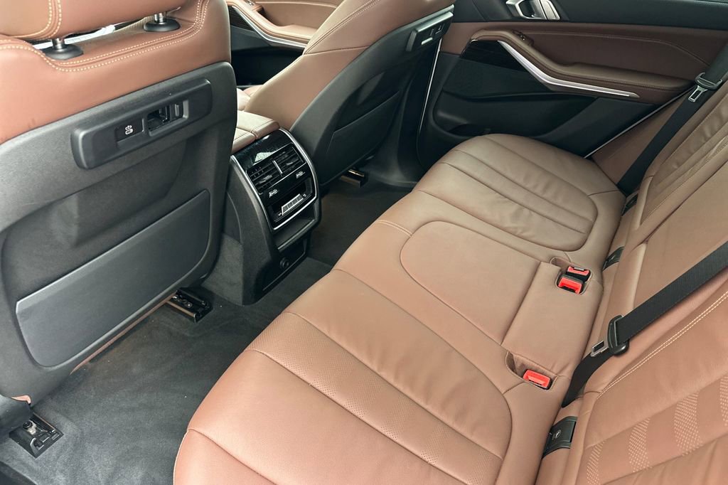 Used 2020 BMW X5 xDrive40i w/ Convenience Package image 12
