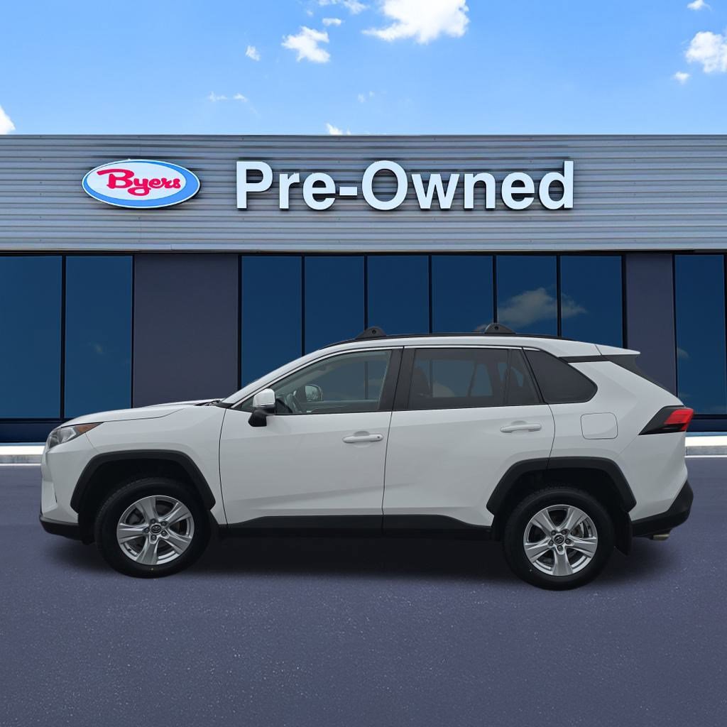 Used 2021 Toyota RAV4 XLE image 4