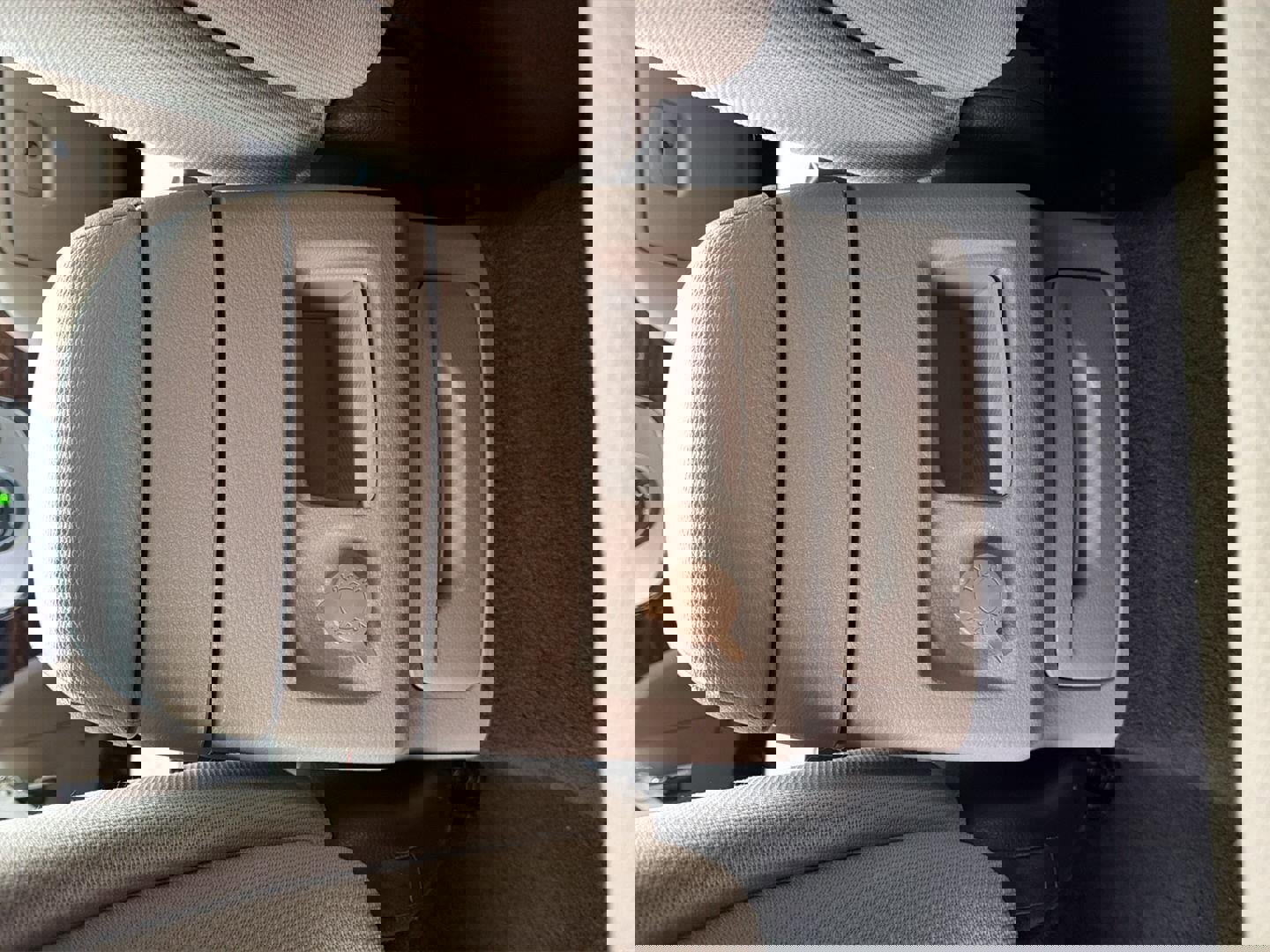 Used 2011 Hyundai Santa Fe GLS image 9