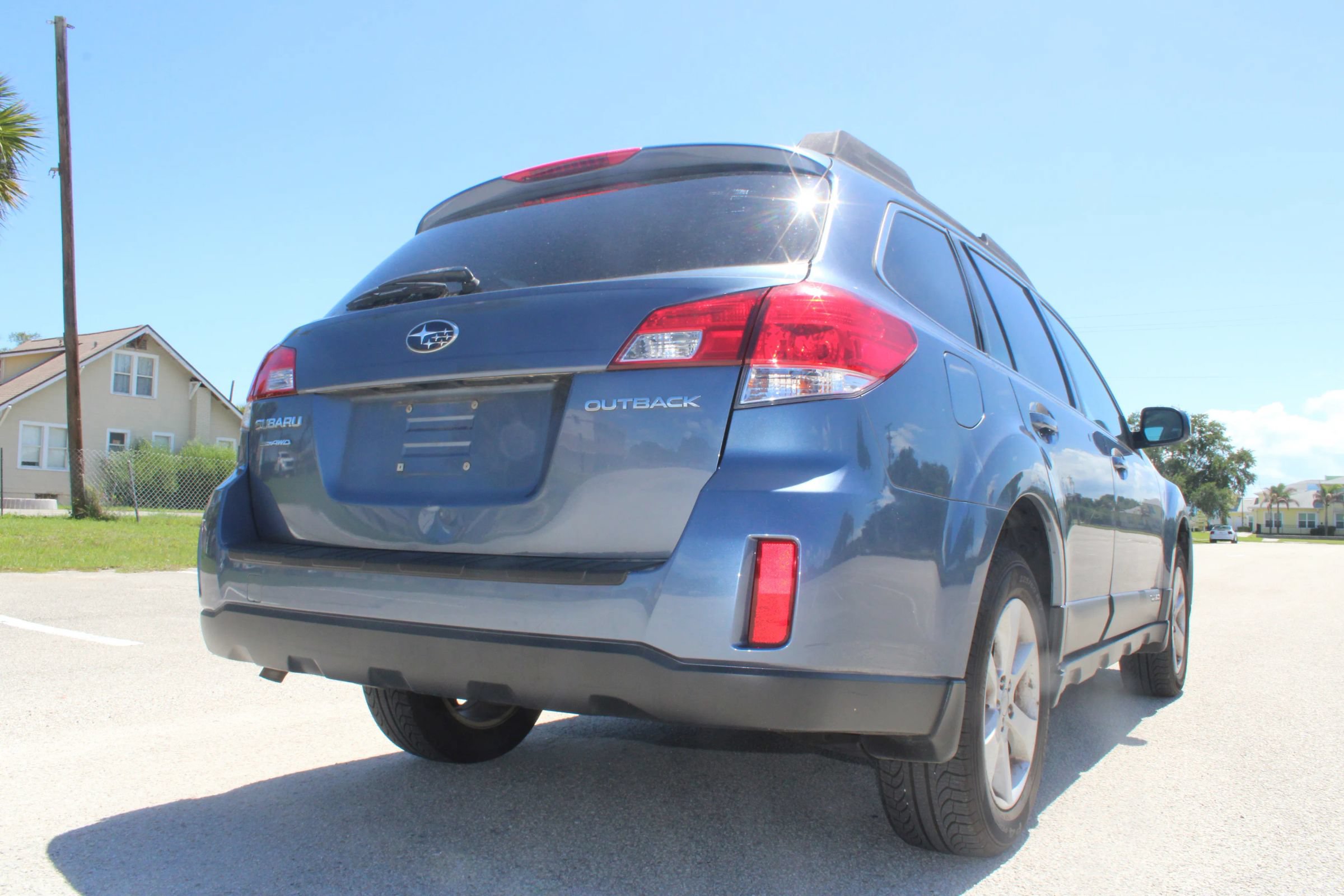 Used 2013 Subaru Outback 2.5i Premium w/ Popular Pkg 1B AWD/4WD image 24