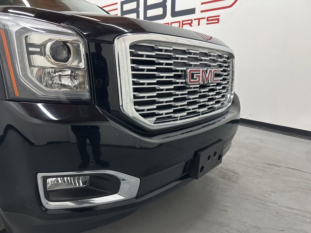 Used 2018 GMC Yukon Denali w/ Denali Ultimate Package image 2