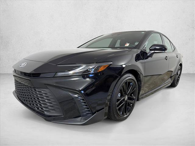 Used 2025 Toyota Camry SE FWD image 7