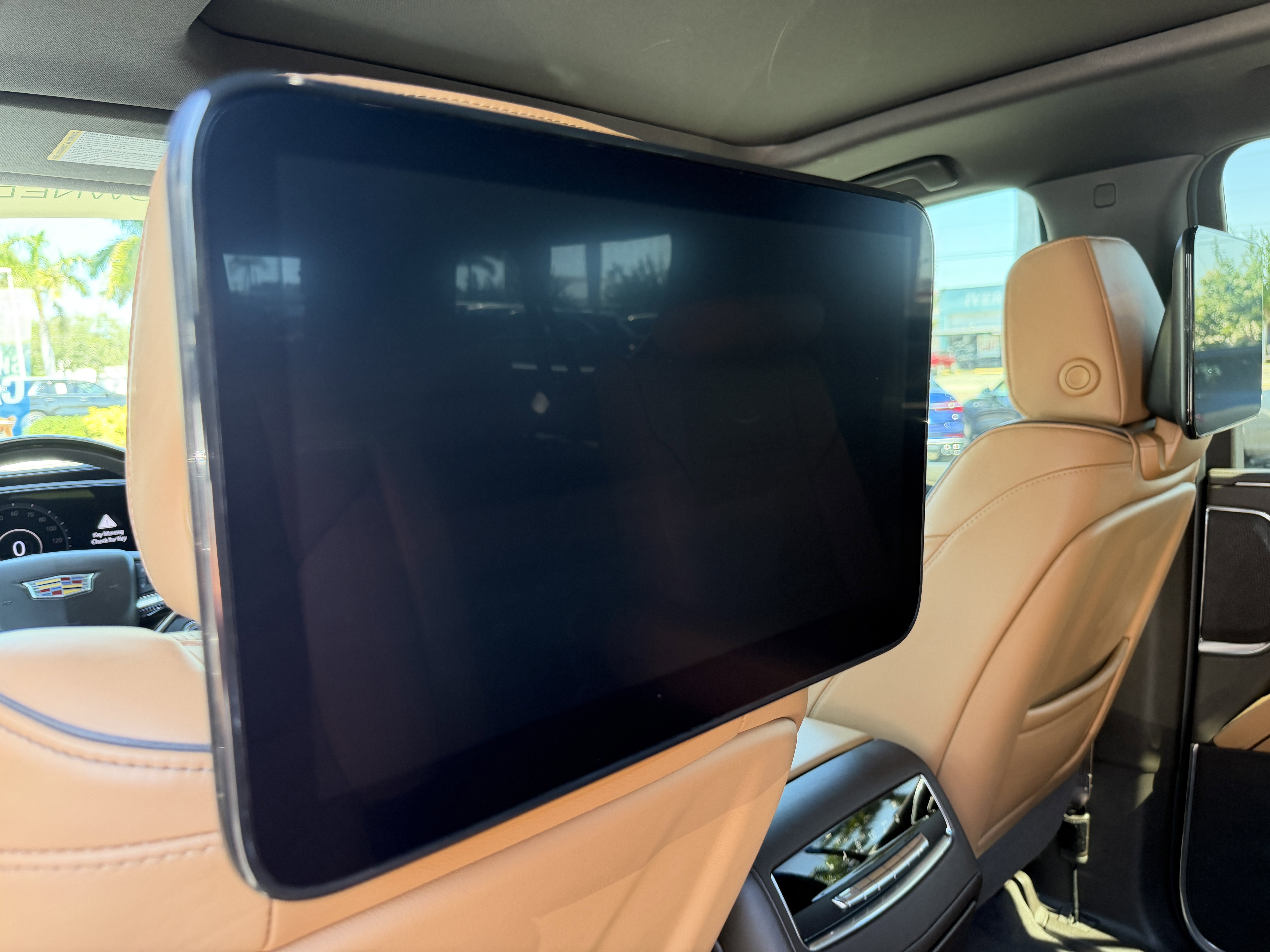 Used 2024 Cadillac Escalade ESV Sport w/ Touring Package AWD/4WD image 19