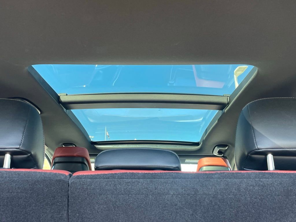 Used 2024 Kia Sportage SX image 18