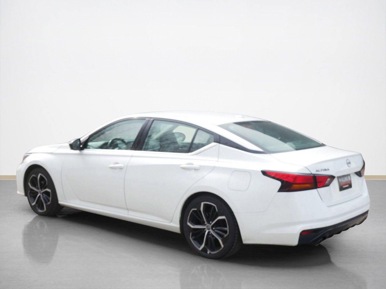 Used 2023 Nissan Altima 2.5 SR image 5