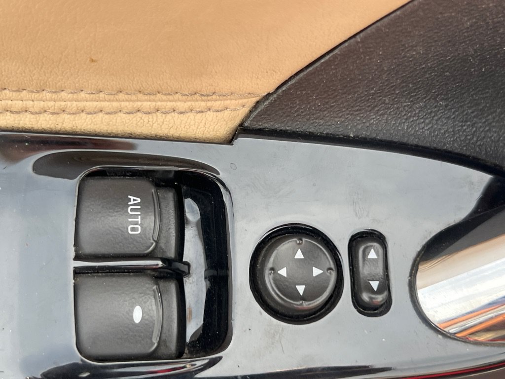 Used 2009 Saturn Sky w/ Premium Trim Package RWD image 20