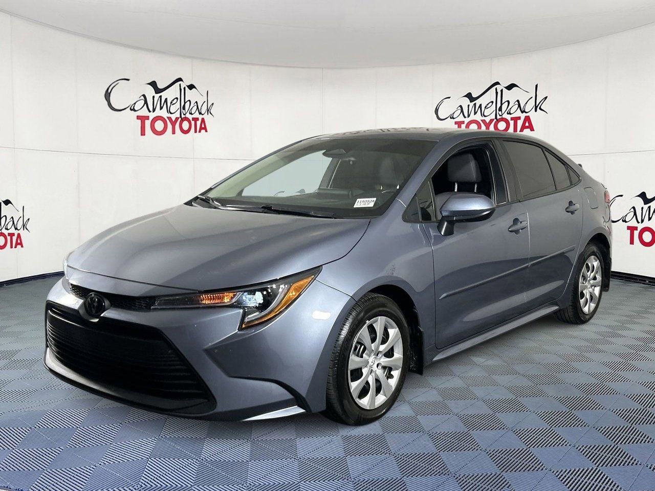 Used 2025 Toyota Corolla LE image 4