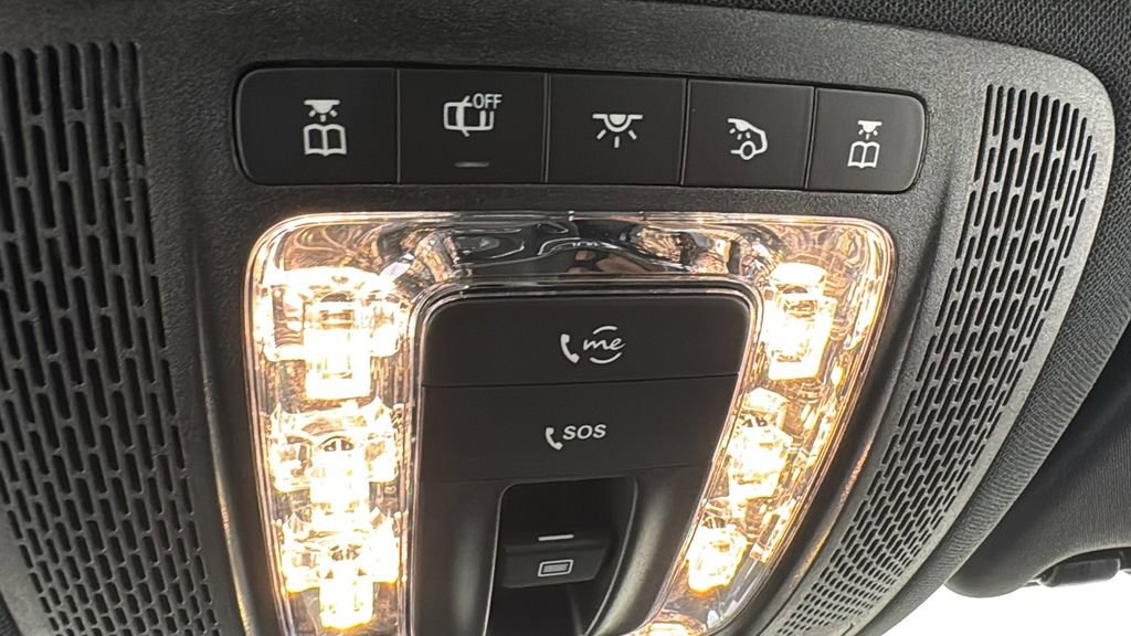 Used 2024 Mercedes-Benz GLS 580 4MATIC image 34