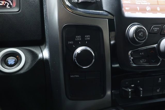 Used 2018 RAM 2500 Laramie w/ Sport Appearance Group AWD/4WD image 30