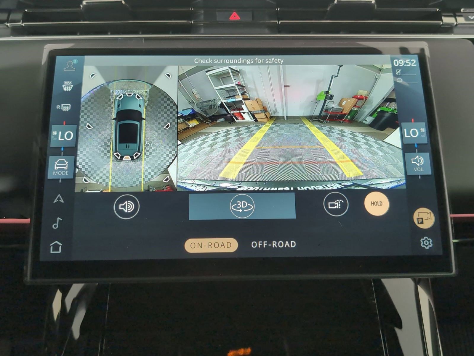 Used 2025 Land Rover Range Rover Sport SE image 23